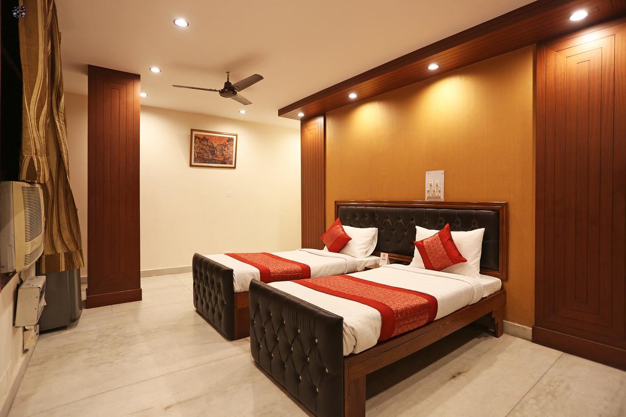 Hotel City Castle Delhi  Buitenkant foto