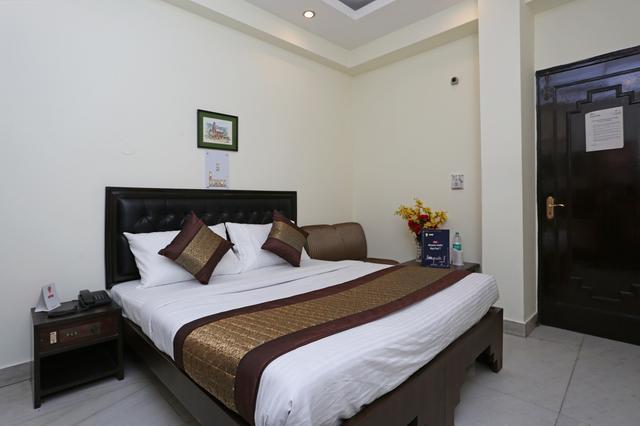 Hotel City Castle Delhi  Buitenkant foto
